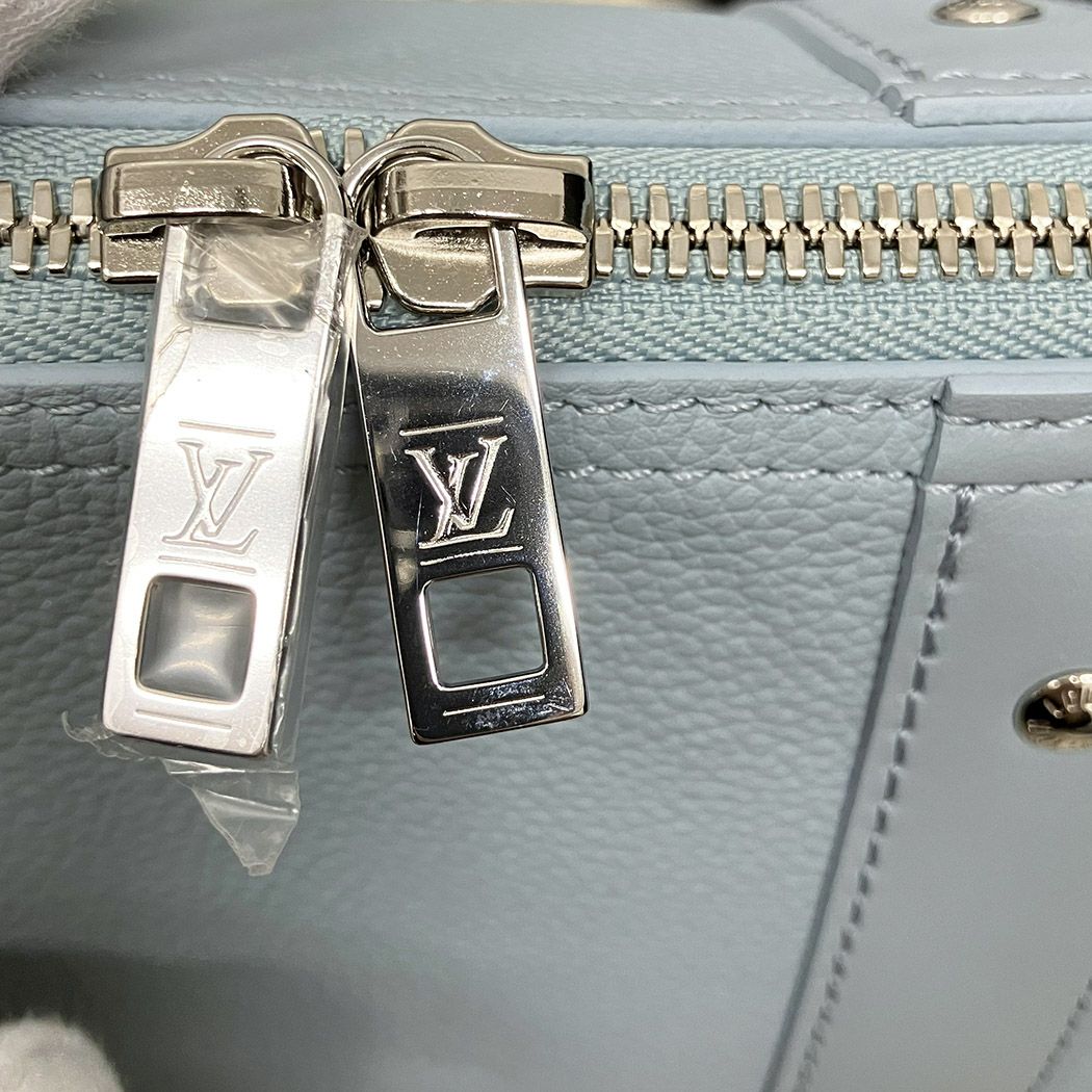 LOUIS VUITTON シティ・キーポル LV Aerogram M23725 水色 ライト