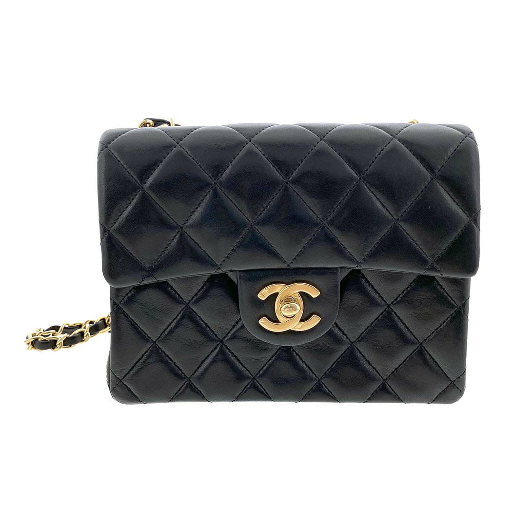 CHANEL ミニマトラッセ 17cm チェーンショルダーバッグ ラムスキン